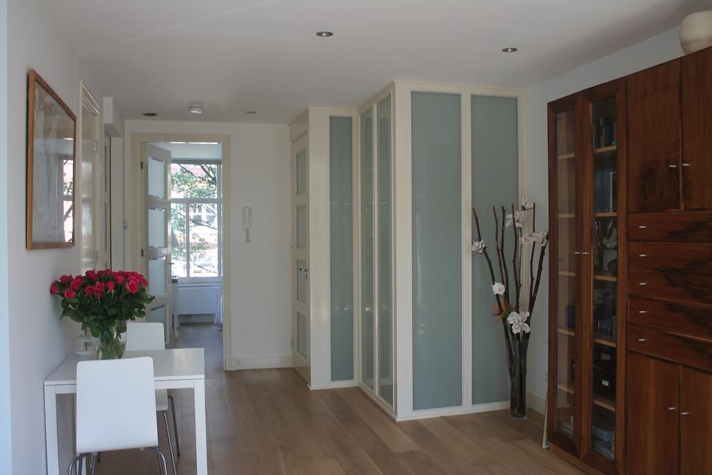 Great Bed And Breakfast Amsterdam Room photo